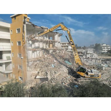 Demolizione complesso residenziale - Via Fanelli, Bari