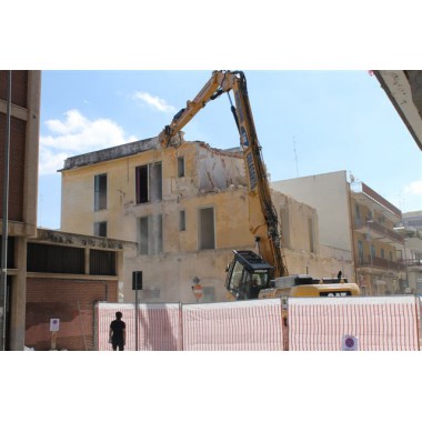 Demolizione palazzina - Bitonto