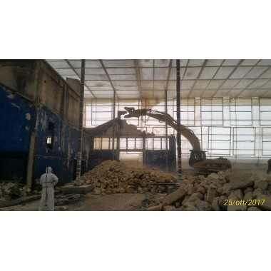 Demolizione edifici della fabbrica ex Fibronit - Bari